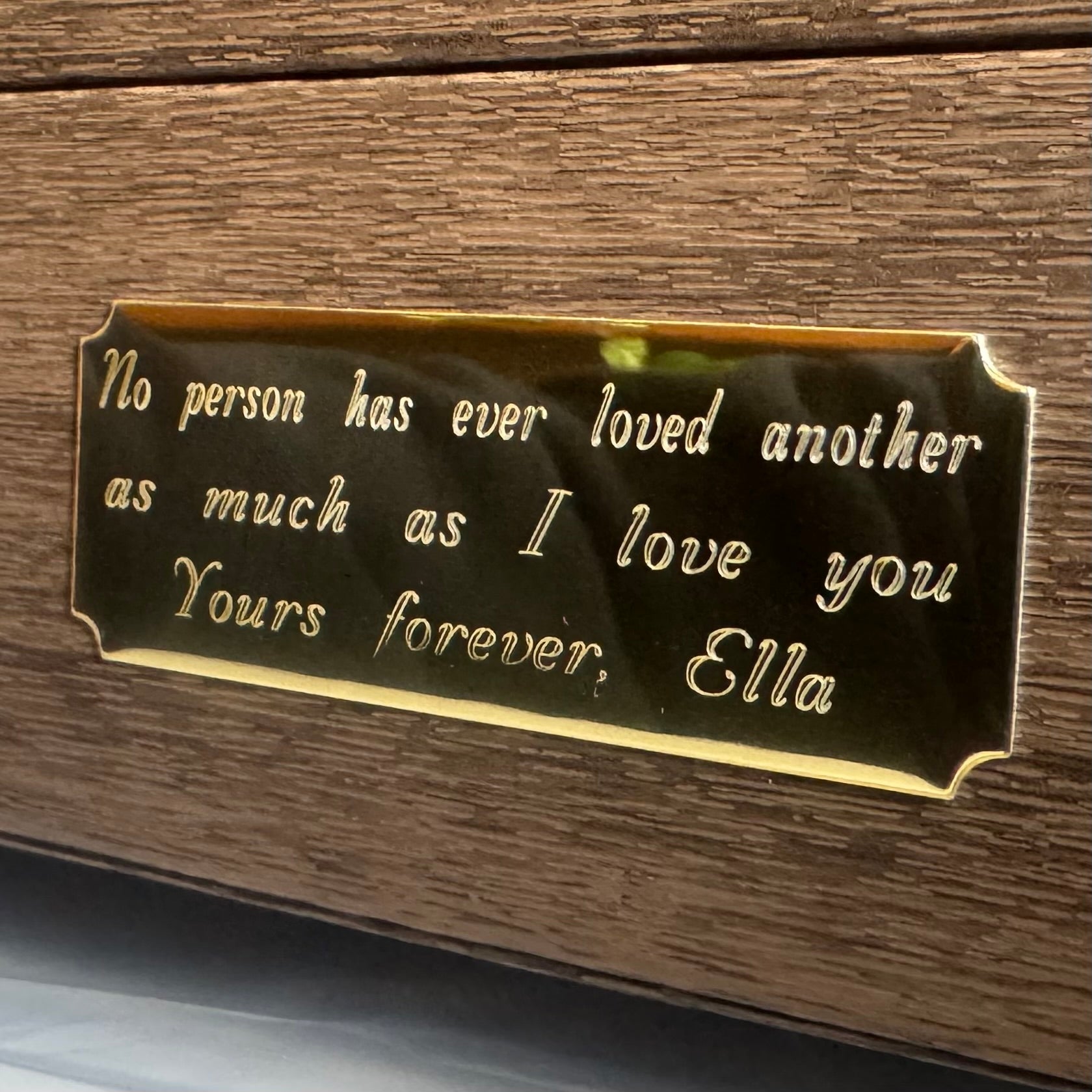 Personalised Watch Boxes: The Gift That Lasts a Lifetime