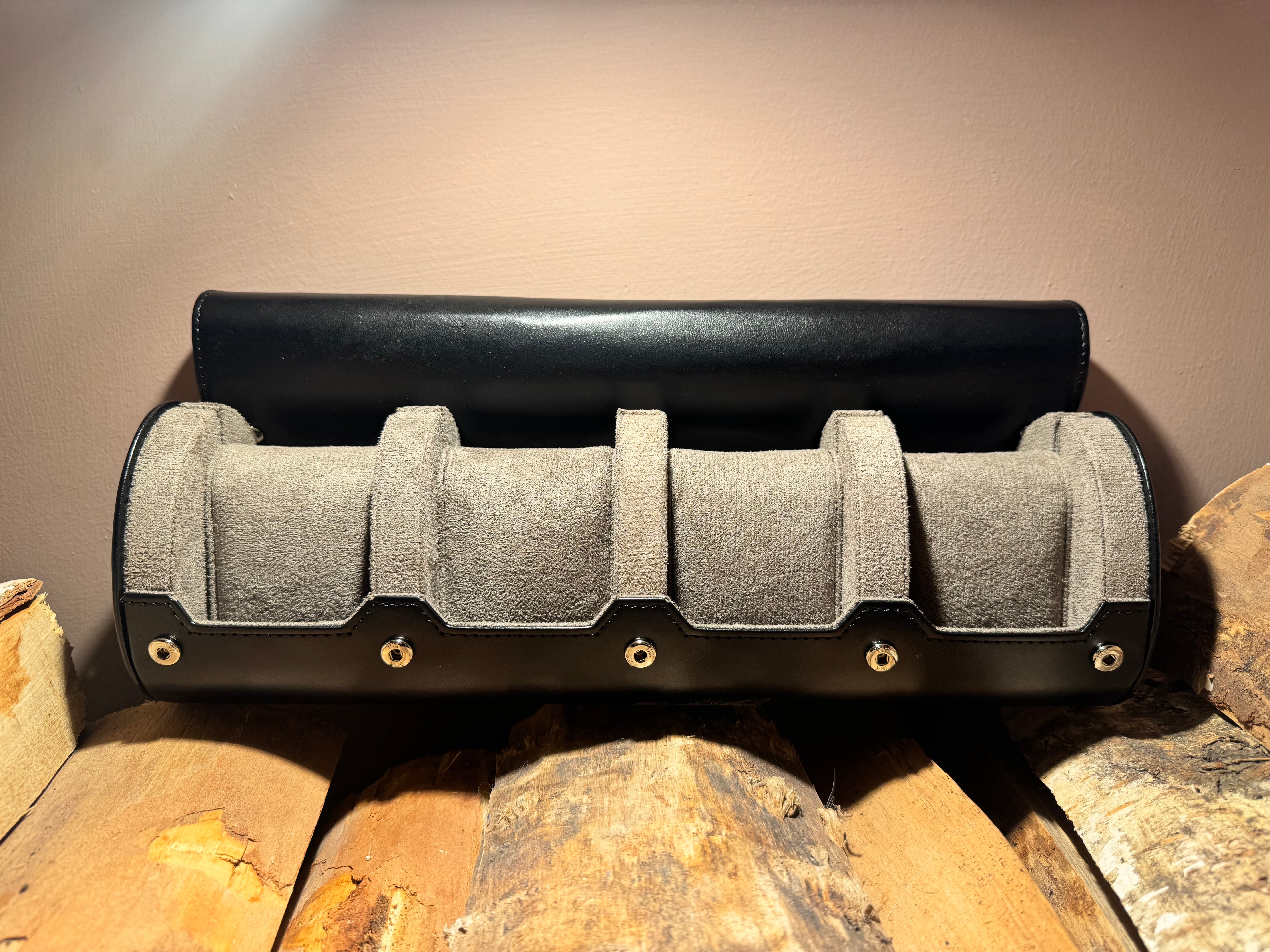 Traverse 4 Watch - Sandstone Linen